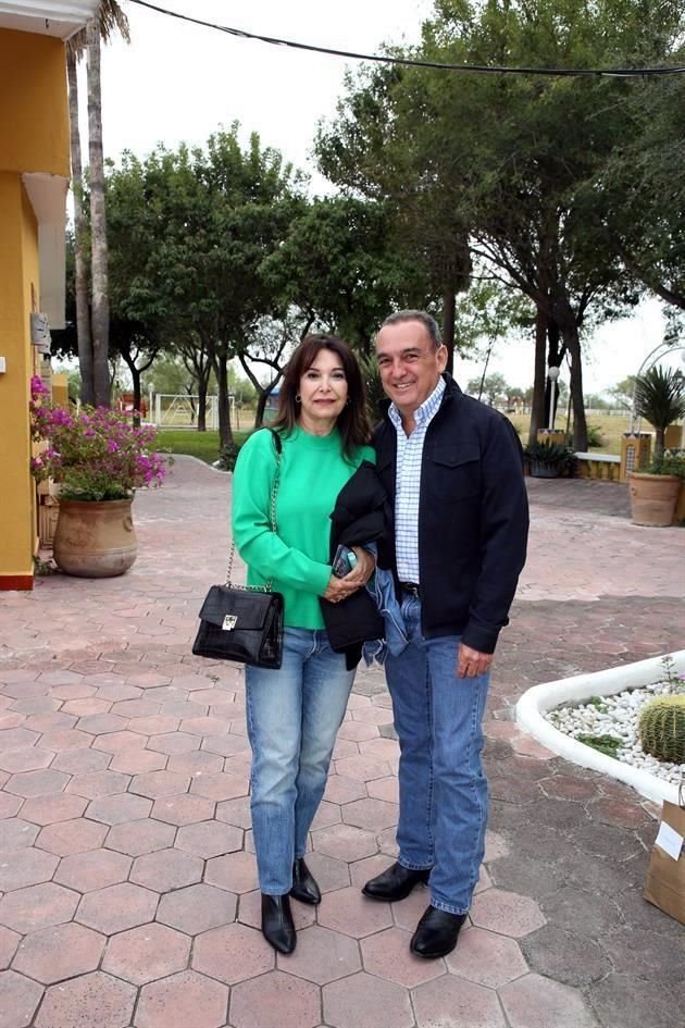 Olivia Zambrano y Luis González