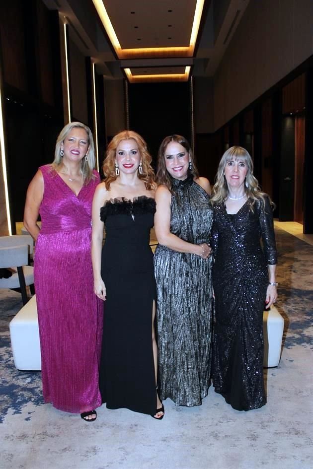 Lety Peña, Hilda Rebollo, Adriana Cano y Yaya Guzmán