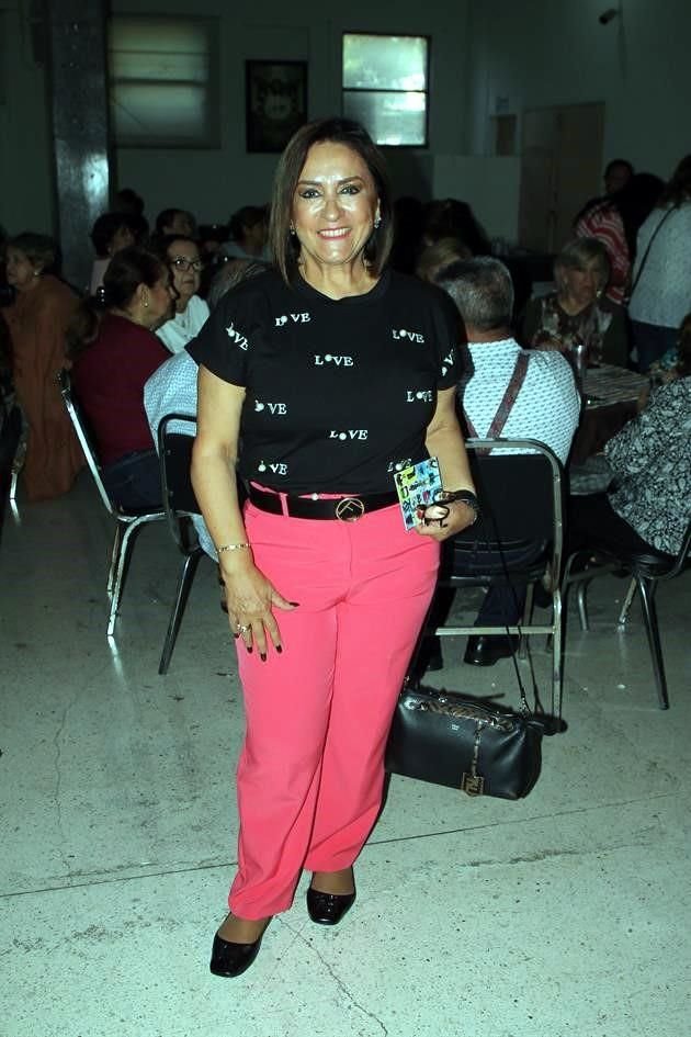 Lupita Salazar de Martínez