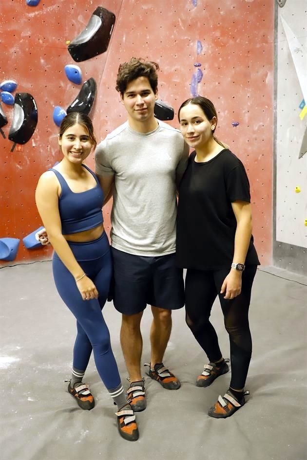 Iliana Gómez, Rodrigo Arenal y Ángela Arenal