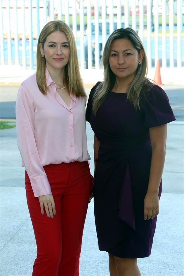 Gaby Espinoza y Jazmín Moreno