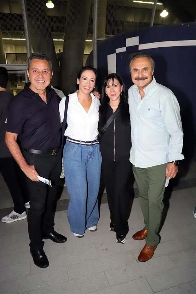 David Náñez, Brenda Ayala, Patricia Quiroga y Refugio Benavides