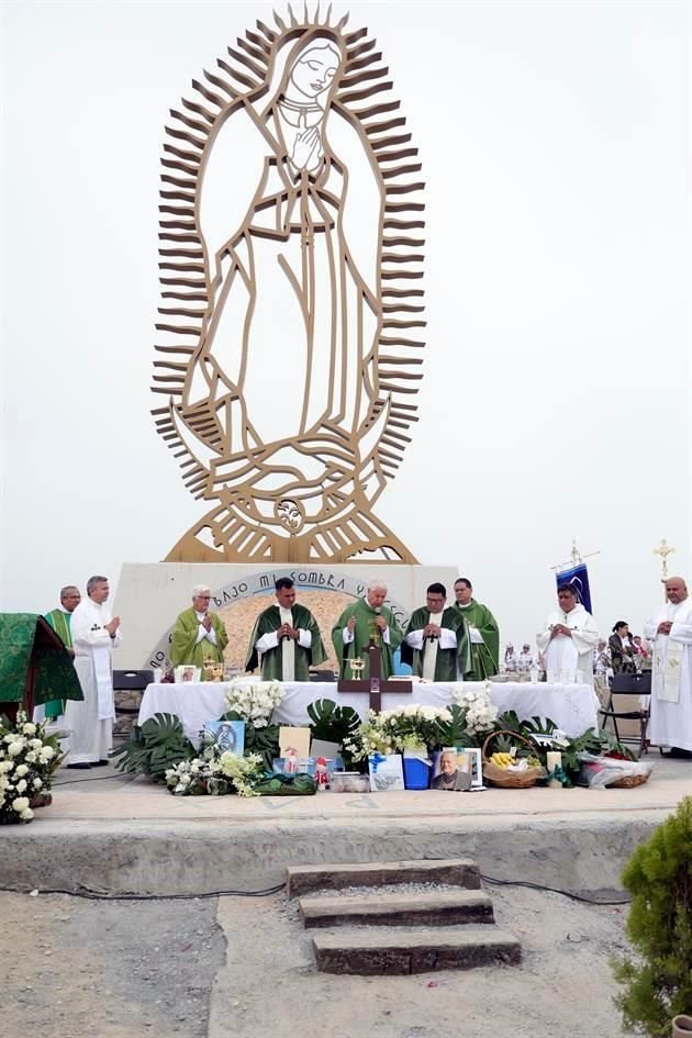 La Cruz de la Misericordia estará en un terreno aledaño a la estructura de la Virgen de Guadalupe, de 12 metros de altura.