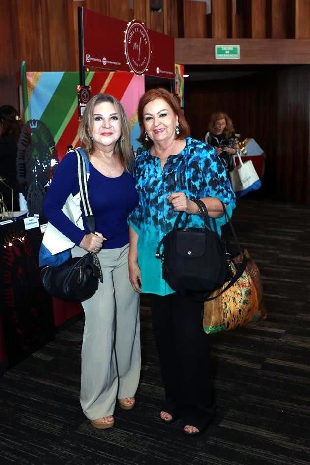 Marlene Gallegos y Silvia Saldívar