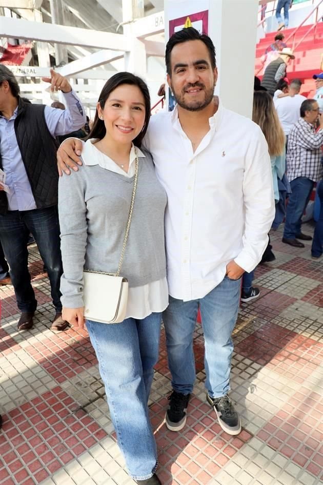 Cindy Rivas y Alejandro Vargas