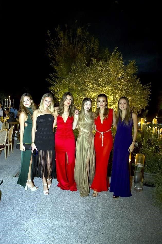 Alaia Milmo, Anaxi Argüelles, Valeria Cid, Sofía Lira, Roby Muñoz y Andrea Alarcón