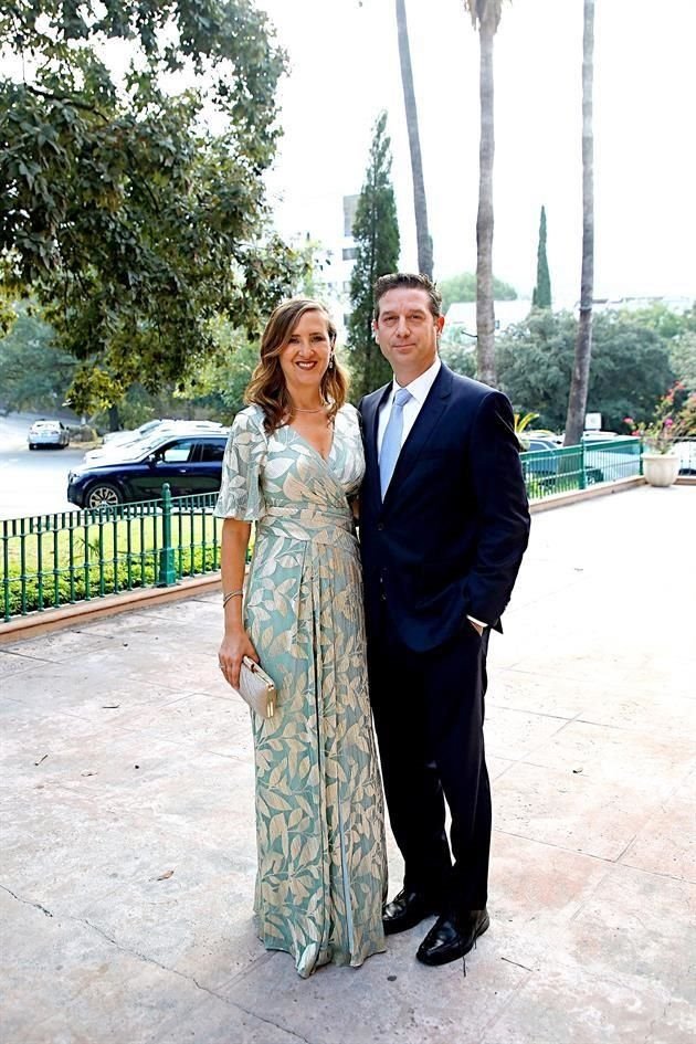 Érika Sada de Padilla y Rodrigo Padilla