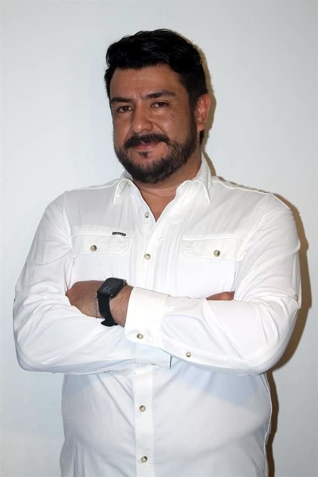 Allan Requenes Martínez