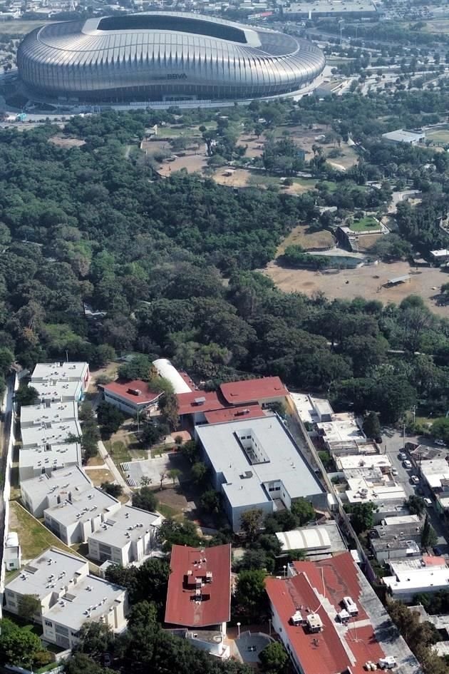 El Gobierno estatal pidió a la Semarnat la Manifestación de Impacto Ambiental para realizar el puente que unirá Capullos con el nuevo parque.