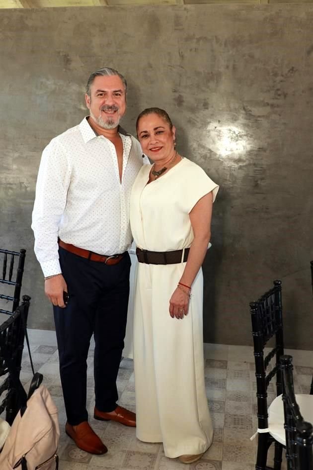 Max Carbajal Sepúlveda y Alejandra Pedraza de Carbajal