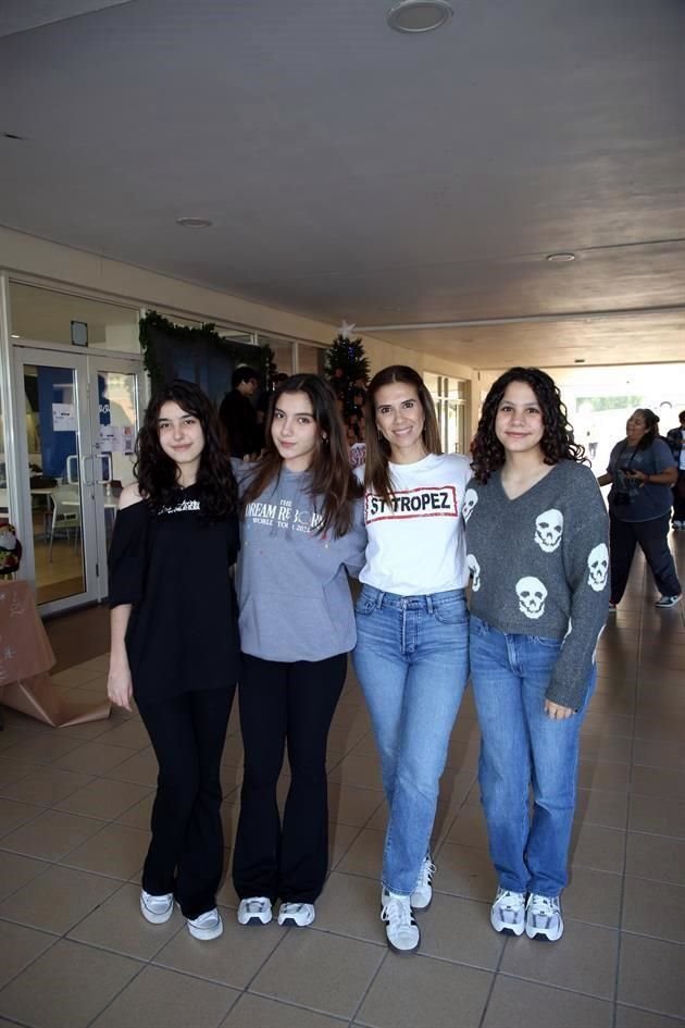 Camila Garcia Peña, Sophia Arenal, Alejandra Escamilla y Andrea Castro