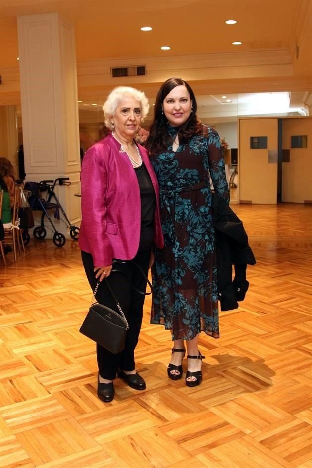 Armandina Guajardo y Brenda Rodríguez de Martínez