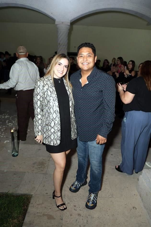 Samantha Hernández e Irving González