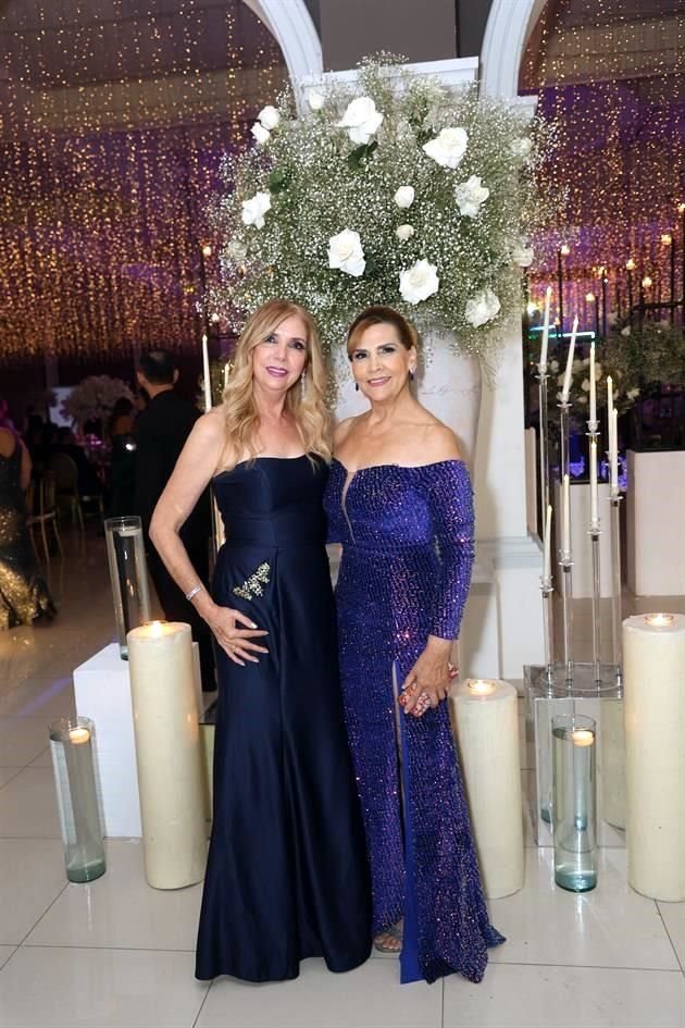 Rosy Cisneros y Sandra Vega