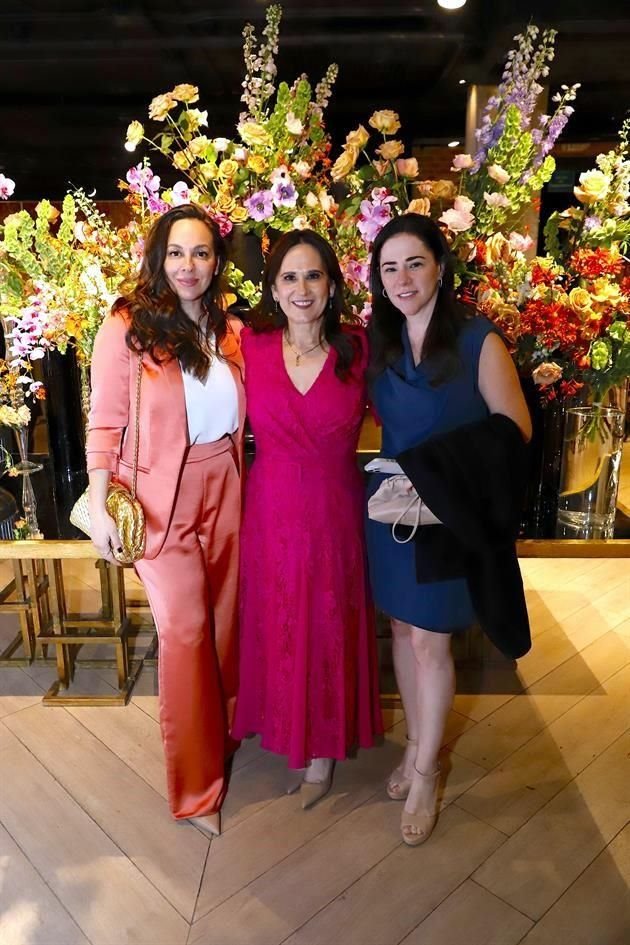 Lorena Rodríguez, Valeria Murillo y Verónica Pérez