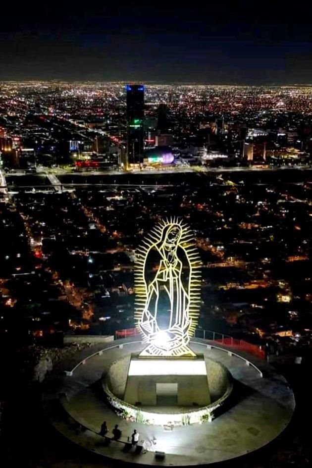 La cruz será construida junto a la estructura de la Virgen que se encuentra en la cima de la Loma Larga.