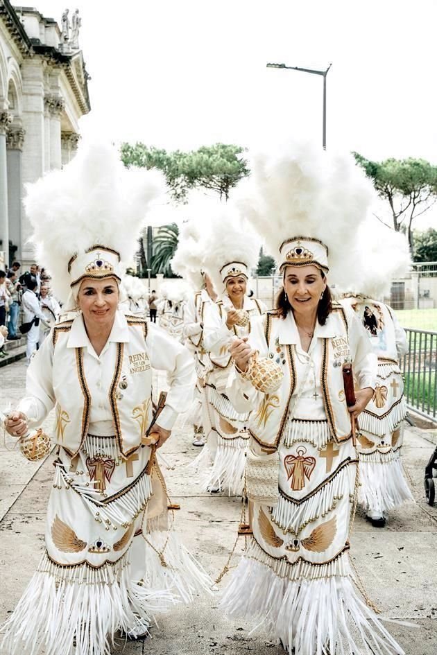 Irma Villarreal de Villarreal, Yolanda Sánchez y Caty Ruiz de Bueno