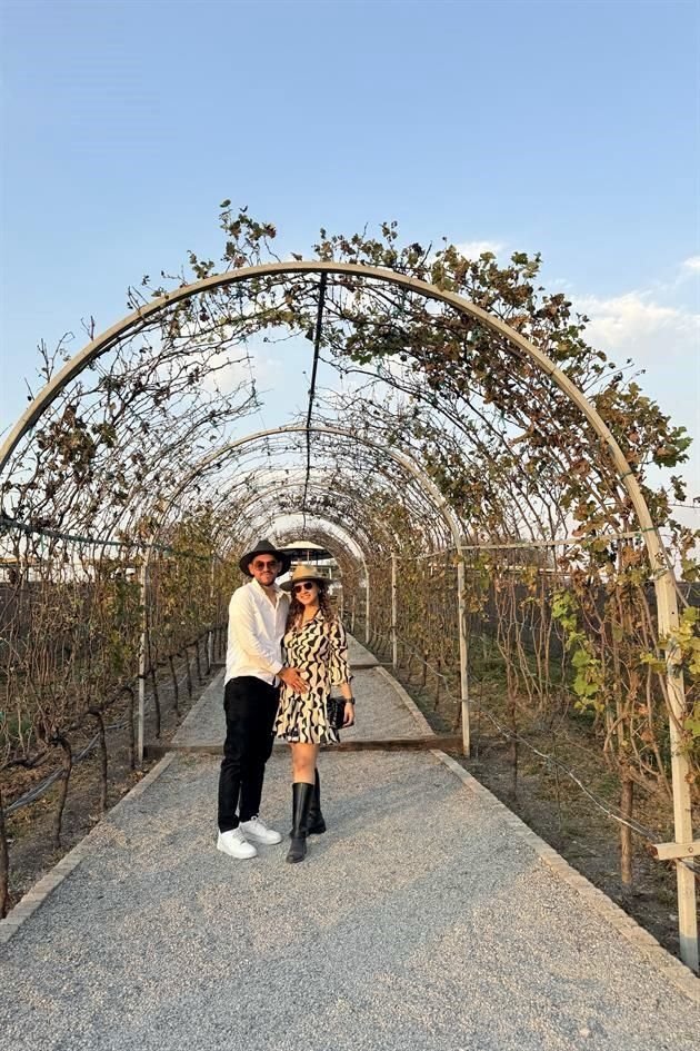 Viñedos Donato, Querétaro,<br>Cassandra Zárate y Juan Francisco Briagas