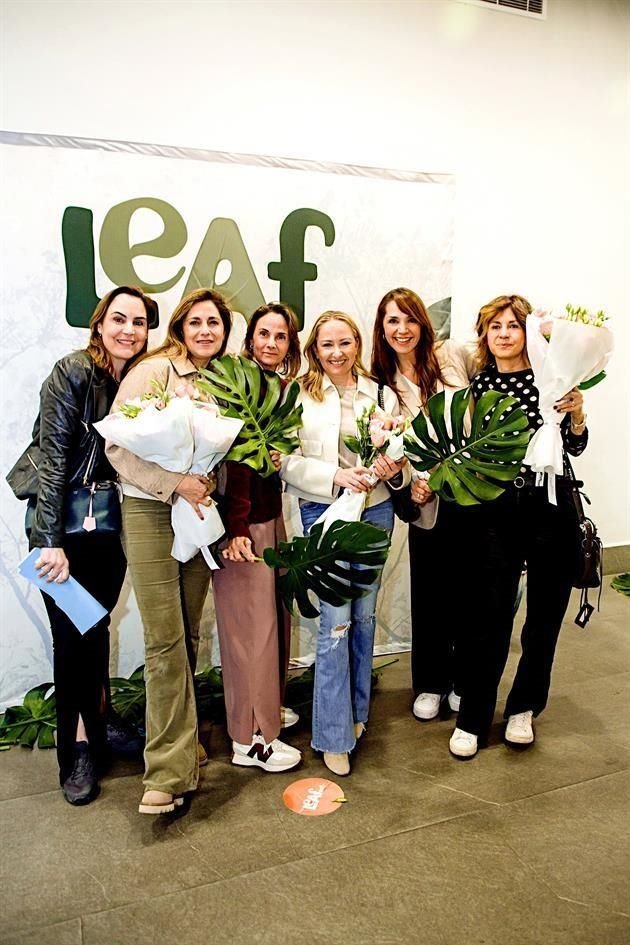 Mayté Canales, Lucero Espinoza, Karla Canales, Paty Montemayor, Vero Colsa y Luzma Villarreal