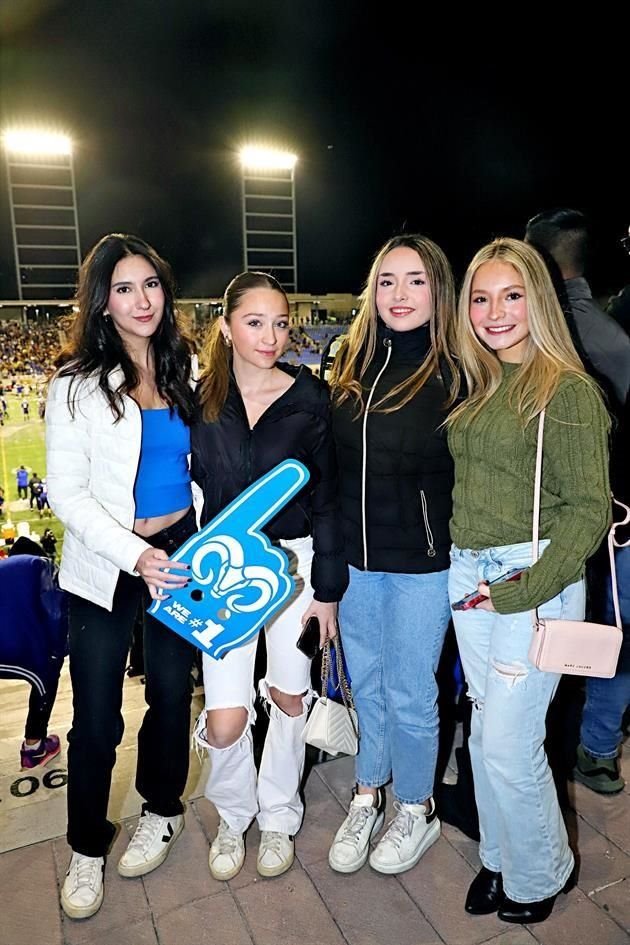 Romina Flores, Bárbara Lobo, Sara Montemayor y Regina González