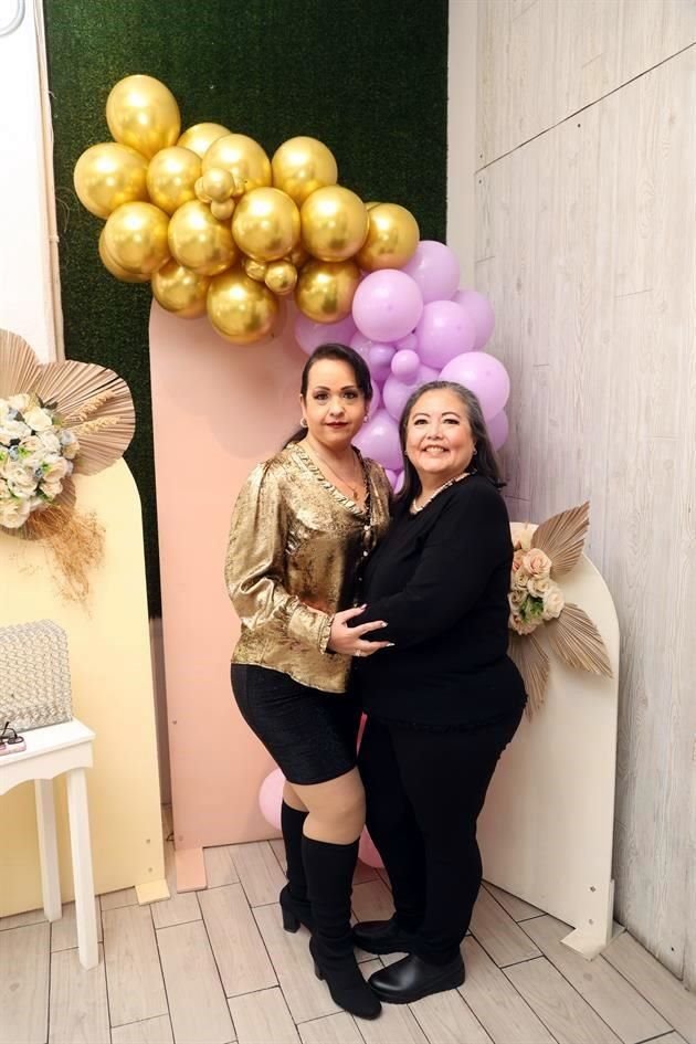 Lorena Garza y Angie Medrano