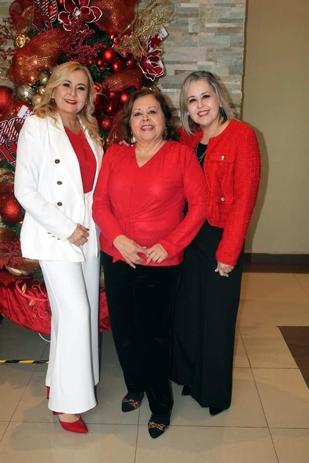 Lupita Buentello, Flor Esthela Buentello y Lety Buentello