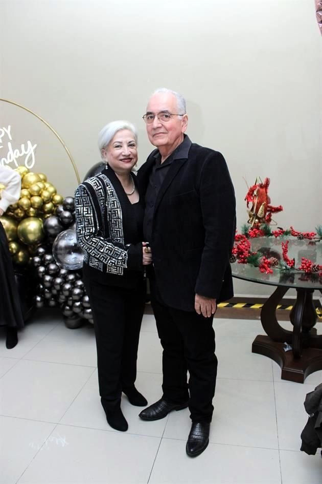 Teresa Puente de Saldívar y Mario Saldívar Reyna