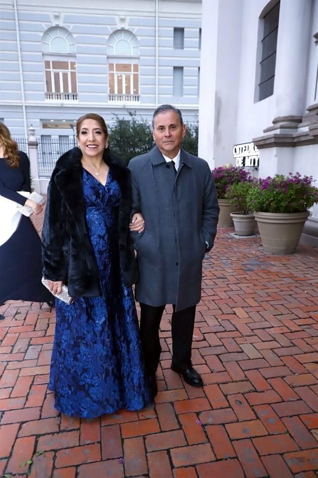 Cecilia Silva y René Loera
