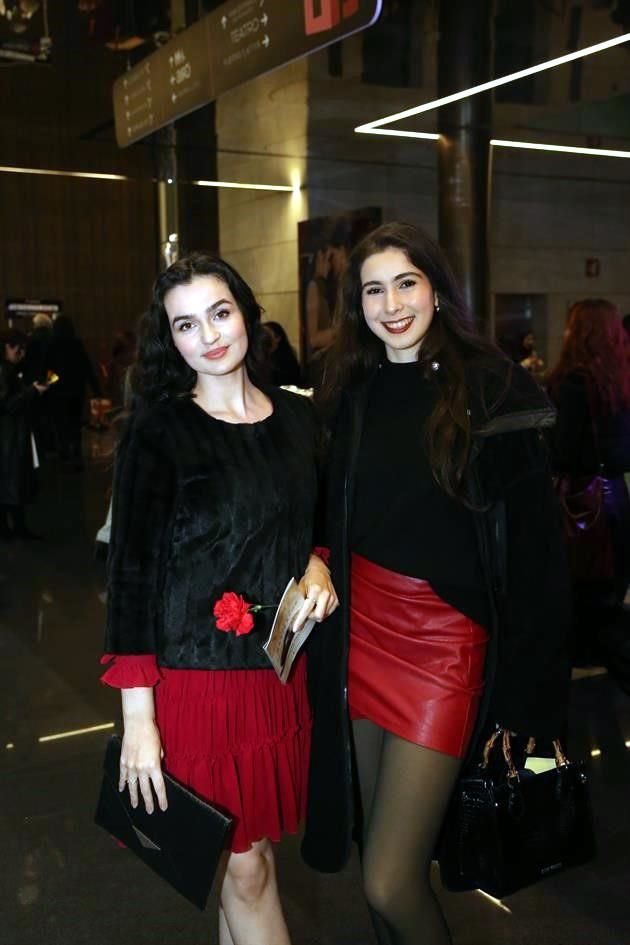Aja Marie Horváth y Bárbara Kavande Rocha