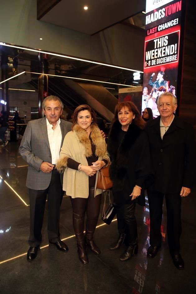 José Treviño, Susana de Treviño, Doris de Rosani y Carlos Rosani