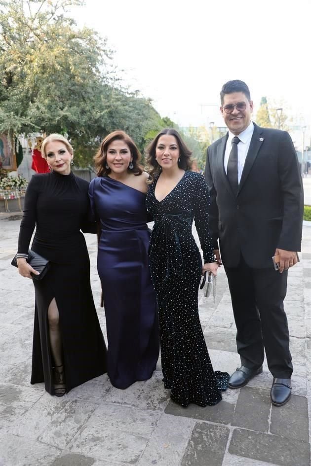 Diana Benavides, Rosana Guerra, Gabriela Peña y Pablo Zárate