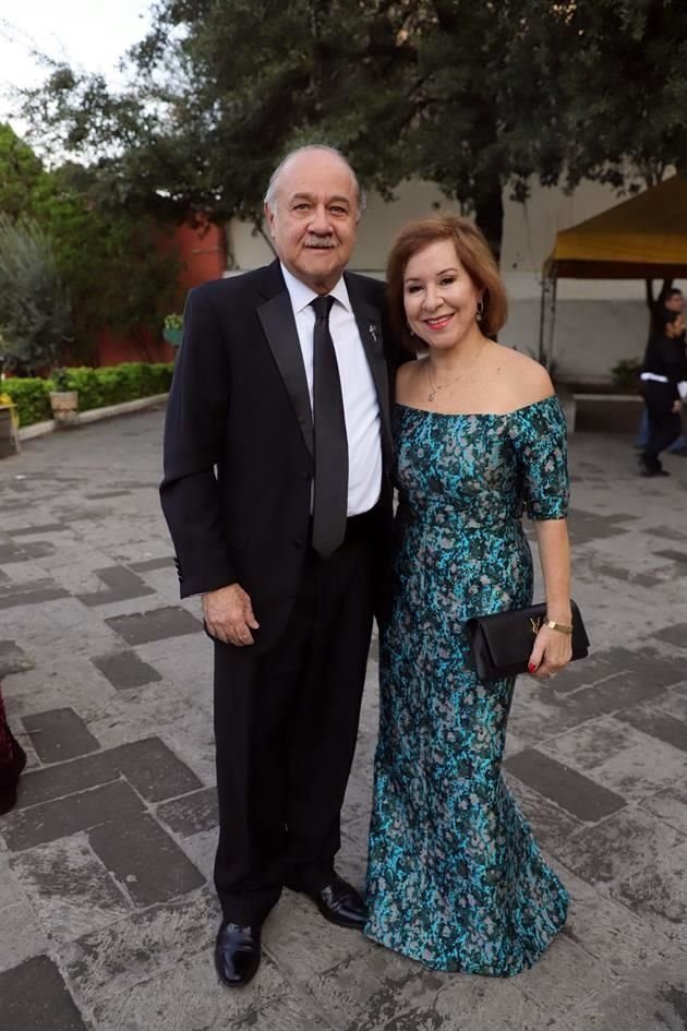 Javier Navarro y Ofelia Treviño de Navarro