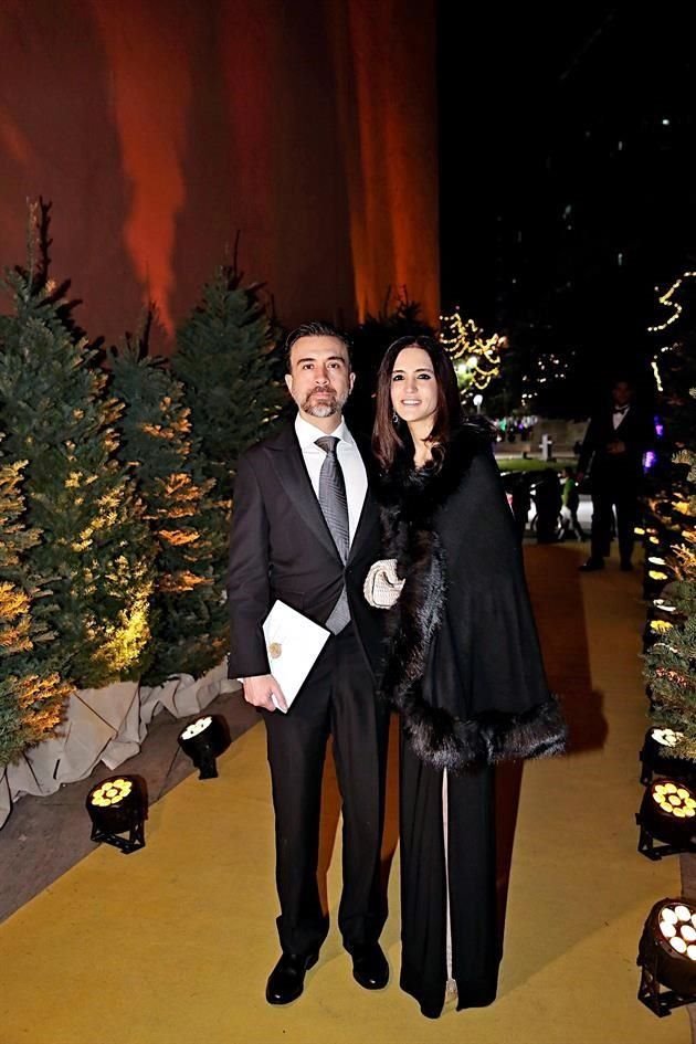 Alfonso Romo y Fernanda Longoria de Romo