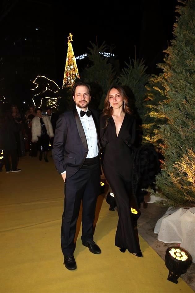 Viviano Villarreal y Romina Robles