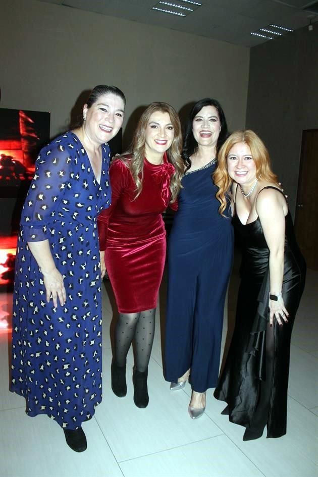 Conchita, Esthela, Marilú y Aisha Moreno