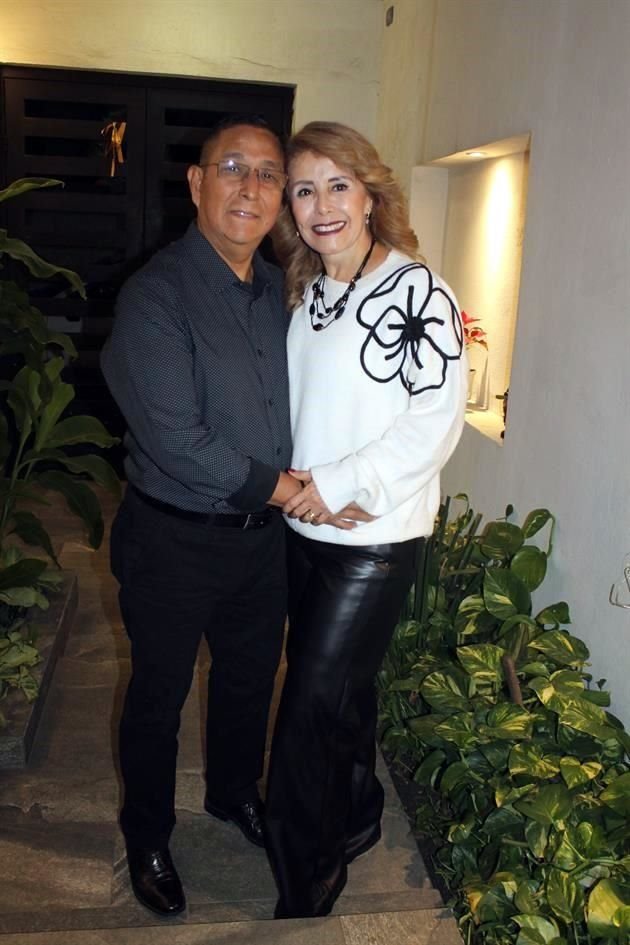 Benigno Tapia y Edith Mireles