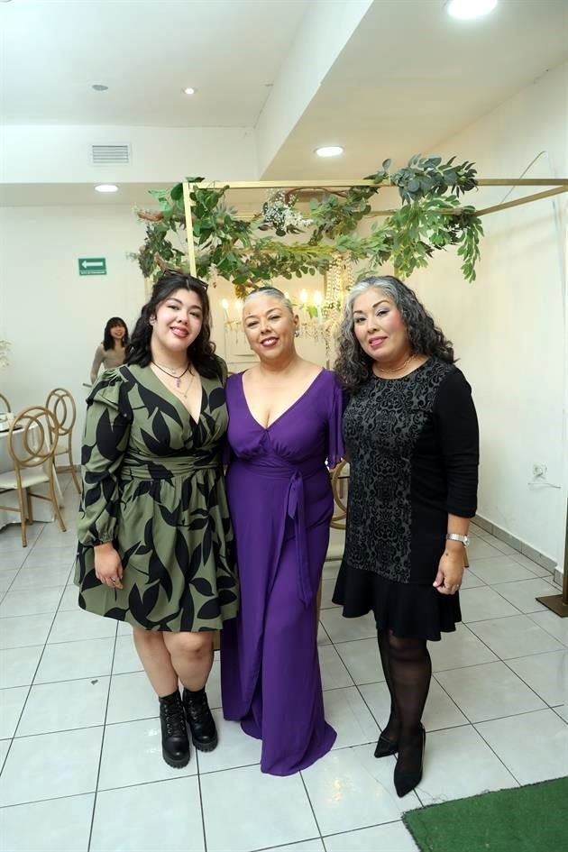 Ivanna Briones, Norma González y Mónica González