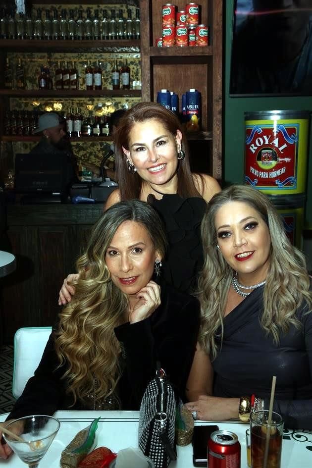 Gaby Maldonado, Adriana Álvarez y Liliana Flores