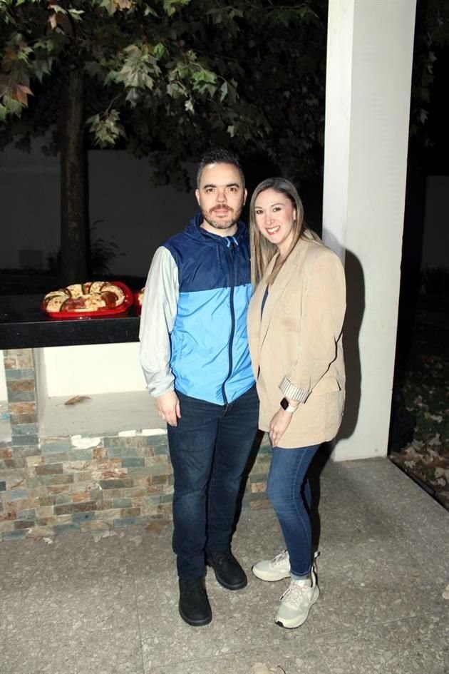 Beto Vázquez y Karla Arrayales