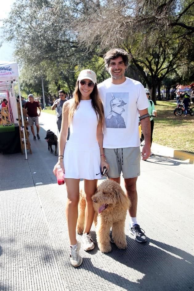 Fernanda Gutiérrez, Antonio Arenas y 'Rocco'