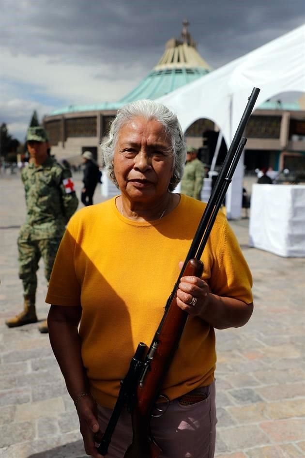 Al evento acudieron ciudadanos con diversos tipos de armas.