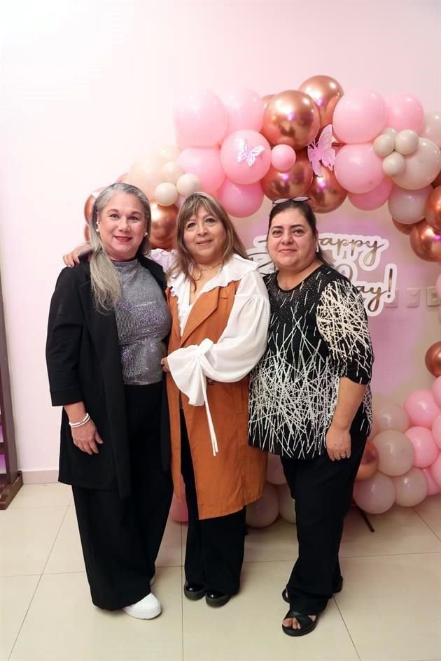 Lupita Villarreal, Rosy Medina y Cointa Rodríguez de Zertuche