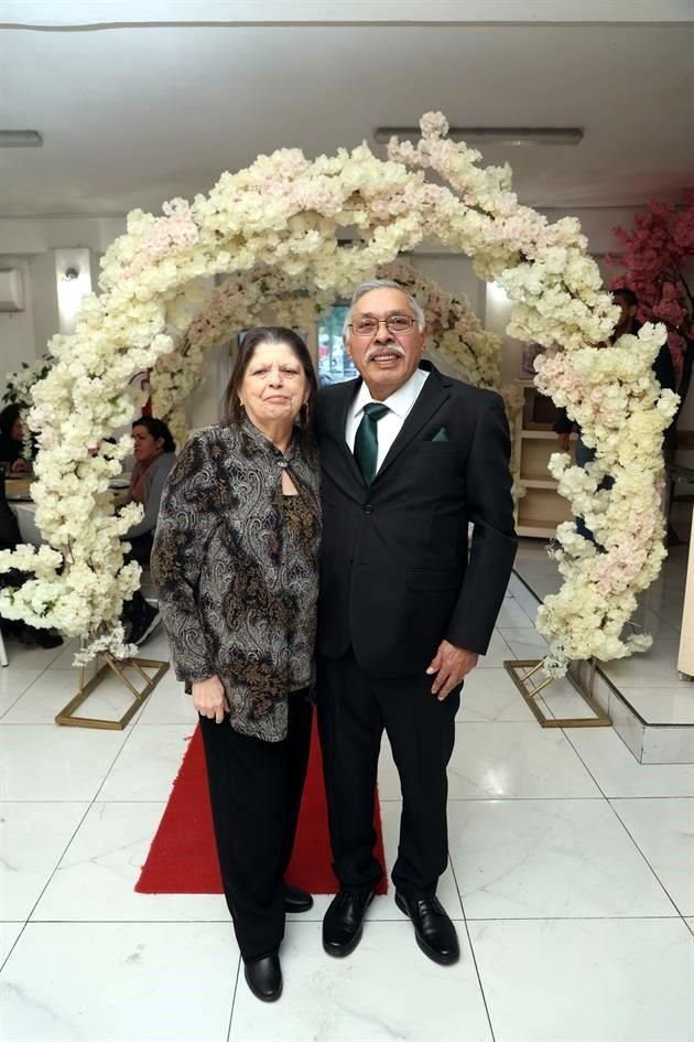 Rosalinda Molina y Vérulo Mendoza