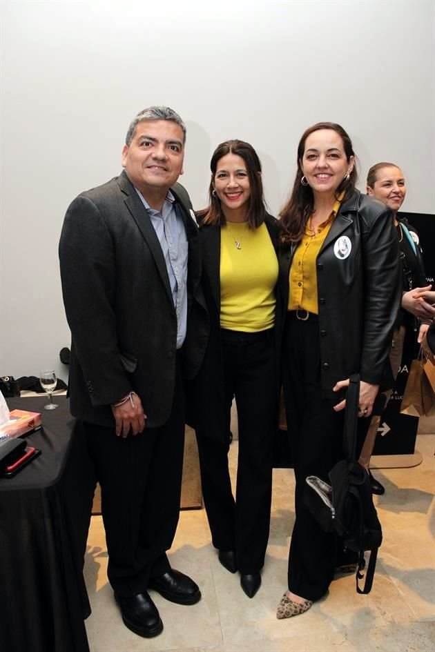 Jorge Martínez, Laura Gómez y Lucía Chapa Sánchez