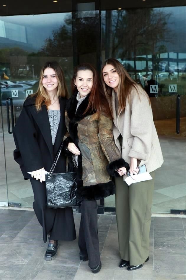 Andrea Garza, Sandra González y Mónica Marín