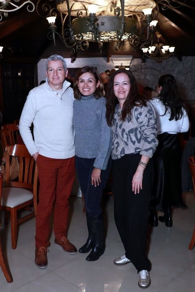 Luis Carral, Nancy Rodríguez y Pily Rodríguez