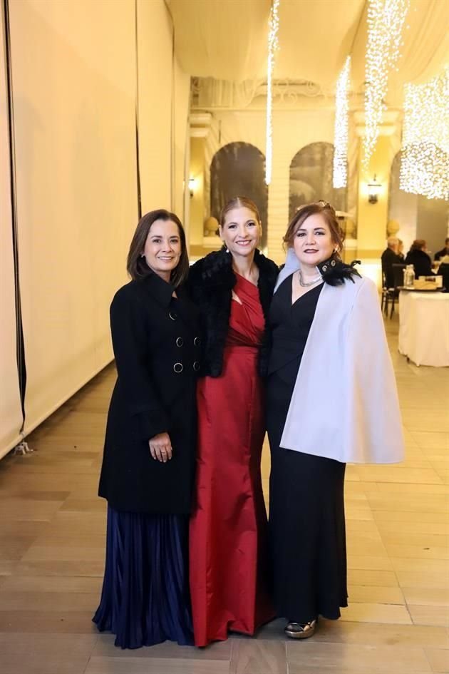 Irasema Muñoz, Alicia Torres y Verónica De Vielma