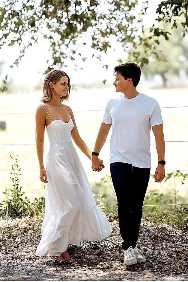 Eugenia Sada González y César Zambrano Barrera. ANILLO: Junio del 2024. BODA: 18 de octubre del 2025