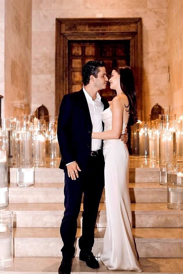 David Odriozola y Elena Jaime. ANILLO: Marzo del 2024. BODA: 26 de abril del 2025