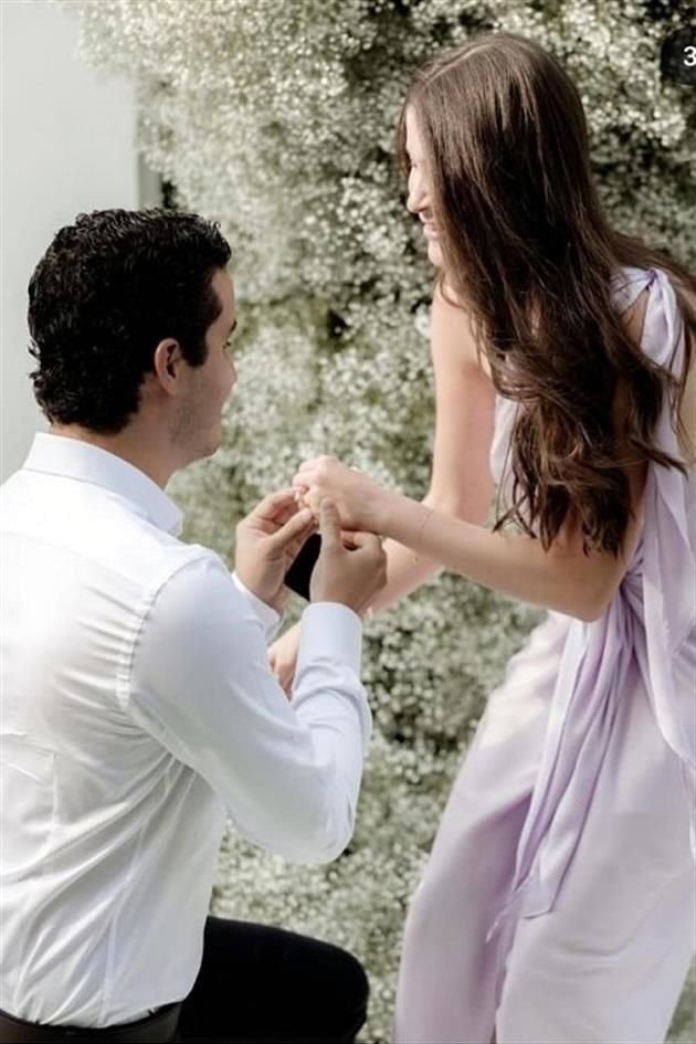 David Odriozola y Elena Jaime. ANILLO: Marzo del 2024. BODA: 26 de abril del 2025